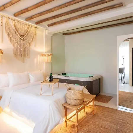 Apartament Boho Room-jacuzzi-city Center Saloniki