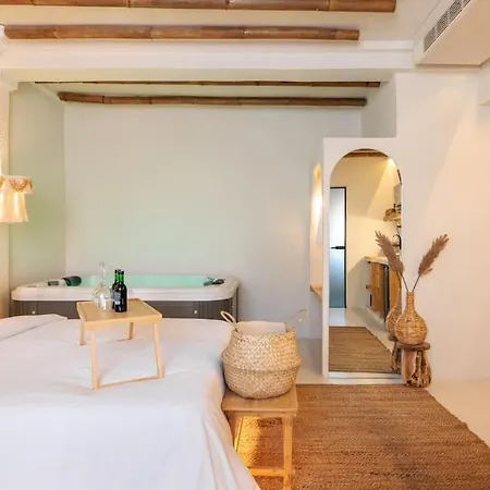 Boho Room-jacuzzi-city Center アパート *